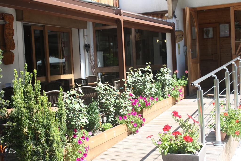 Logis Hotel Gai Soleil 사모엥 외부 사진
