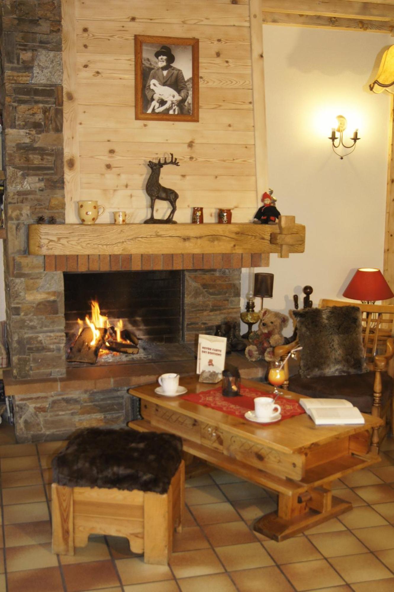 Logis Hotel Gai Soleil 사모엥 외부 사진