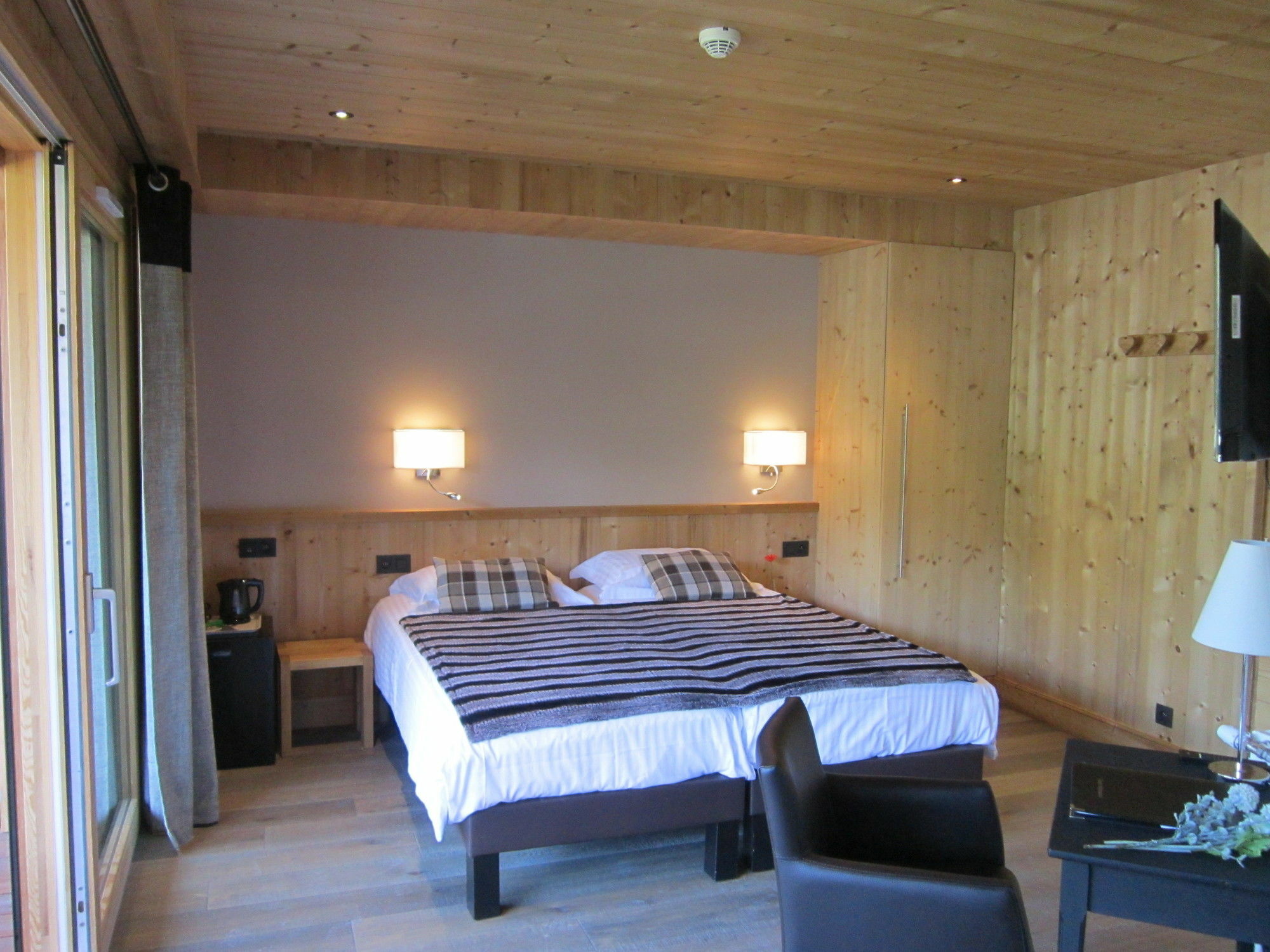 Logis Hotel Gai Soleil 사모엥 외부 사진