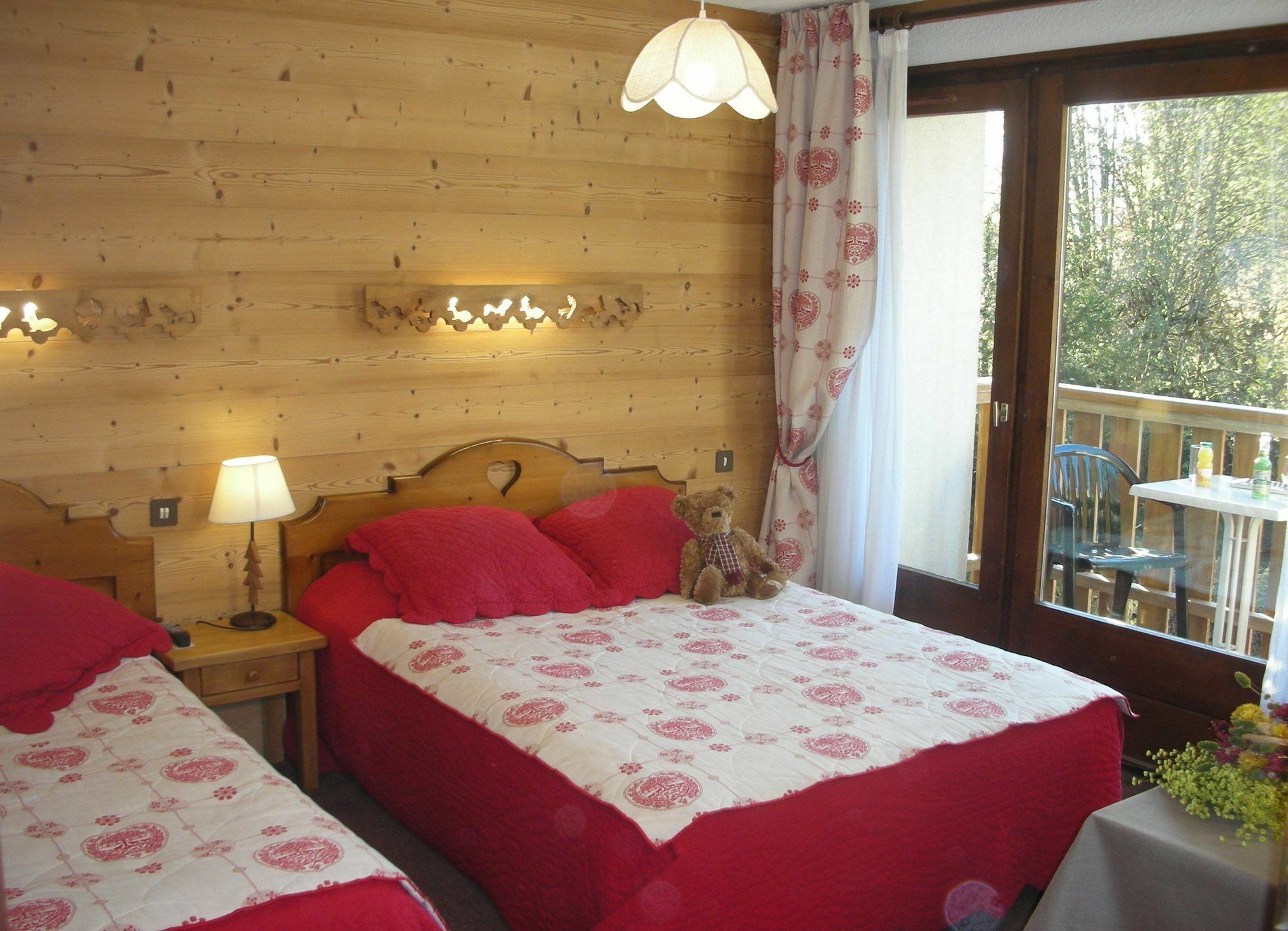 Logis Hotel Gai Soleil 사모엥 외부 사진